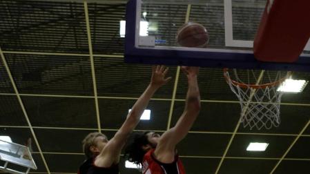 El Basket Navarra Club recupera la senda del triunfo