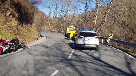 Herido un motorista en Roncesvalles tras un roce lateral con un turismo