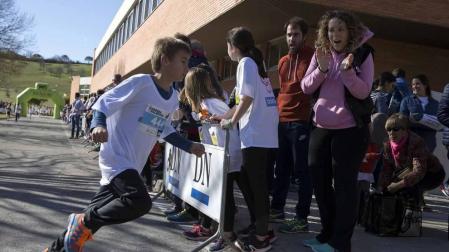 Imágenes de la tercera edición de la Carrera de los Valientes, celebrada este domingo en el campus de la Universidad de Navarra.