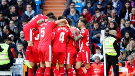 Los jugadores del Girona celebran el primer gol conseguido ante el Real Madrid.