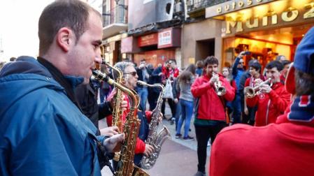 Imágenes de los aficionados rojillos en Soria, antes del partido contra el Numancia.
