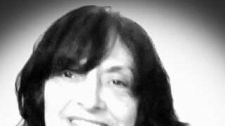 "Busco a mi hermana gemela. Nací en el verano del 66. Ésta es mi foto..."