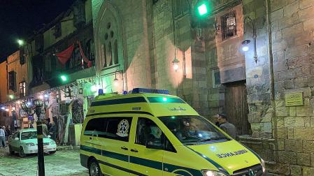 Tres policías muertos tras inmolarse un terrorista en El Cairo