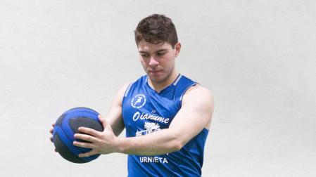 Joxean Etxeberria: "A algunos, por mi edad, les choca dónde me meto"
