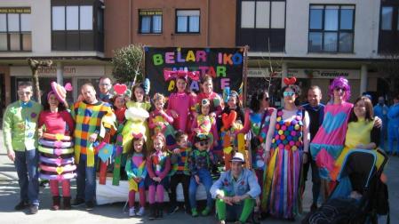 Lekunberri coge color en Carnaval