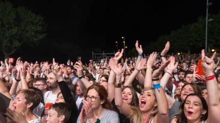 El público, en el concierto de Izal en el Navarra Sur de 2018.