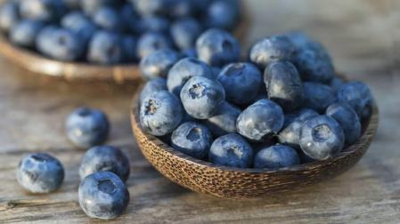 Comer arándanos puede ayudar a disminuir la presión arterial