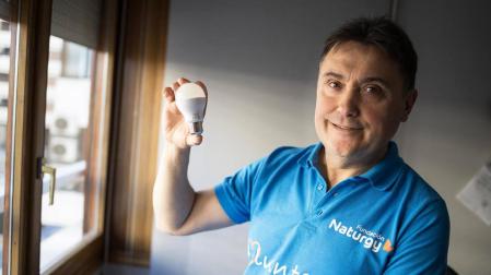 El voluntariado llega a la factura de la luz