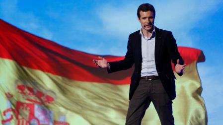 Casado pide a los suyos que no se relajen y no se confundan con Cs y Vox