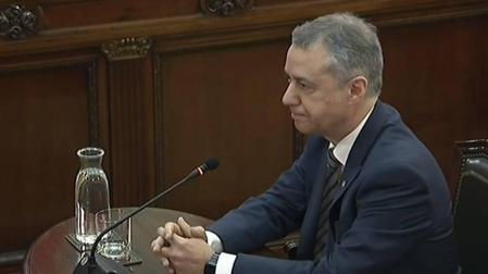 Urkullu confirma su labor de mediador y un encuentro con Rajoy el verano anterior al 1-O