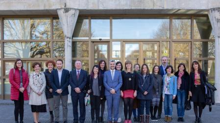 La UPNA y el Gobierno foral crean una Cátedra de Mujer, Ciencia y Tecnología