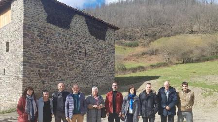 Presentada la restauración del conjunto medieval de la Torre de Ibero en Leitza