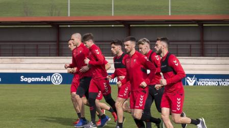 Osasuna abre una brecha de 10 puntos con el 7º