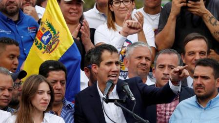 La vuelta de Guaidó reaviva el reto a Maduro