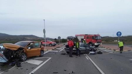 Trasladada una persona al hospital tras un accidente en la NA-122, en el cruce de Arróniz