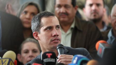 Guaidó anuncia un paro escalonado en la administración pública