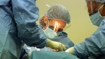646 personas llevan más de seis meses esperando una operación
