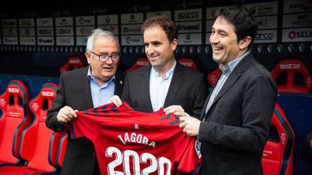 Jagoba Arrasate, "muy feliz" por su vinculación con Osasuna hasta 2020