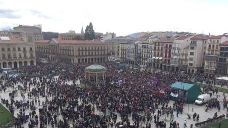 8M | Concentración en la plaza del Castillo de Pamplona