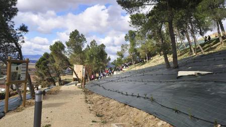 Artajona acondiciona un espacio ambiental en la ladera sur del Cerco