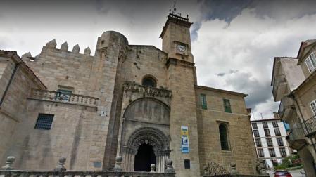 Exterior de la catedral de Ourense.