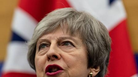 May obtiene garantías legales con las que espera aprobar el Brexit
