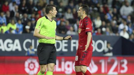 El Málaga pone una queja oficial por el arbitraje ante Osasuna