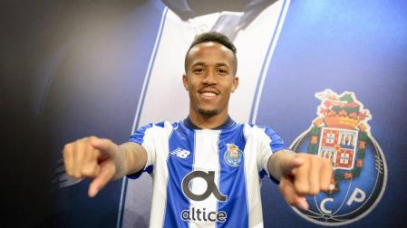 El central del Oporto Éder Militão, primer fichaje del Real Madrid para la próxima temporada
