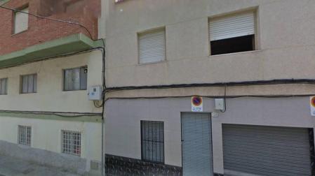 El incendio se ha producido en la calle Depósito Viejo de Elda (Alicante).