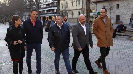 El presidente del Gobierno y candidato del PSOE, Pedro Sánchez , ha participado en un acto político que los socialistas navarros han celebrado esta tarde en el Navarra Arena, en Pamplona