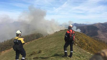 El fuego quema una superficie de 17 hectáreas en Goizueta