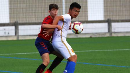 Osasuna acoge a la selección china sub-15 en El Sadar y Tajonar