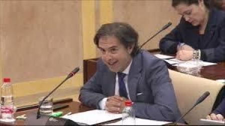 Vox llama "buscadores de huesos" a los defensores de la memoria histórica