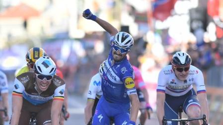 Alaphilippe se corona al esprint en la Milán-San Remo, con Valverde séptimo