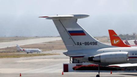 Un centenar de militares rusos llega por sorpresa a Caracas
