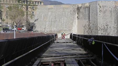 Los creadores de la pasarela de Labrit afirman que no hay daños estructurales