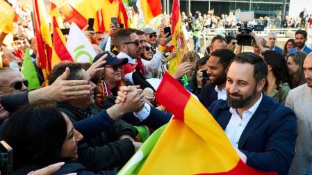 Los CDR no consiguen boicotear el mitin de Abascal en Barcelona