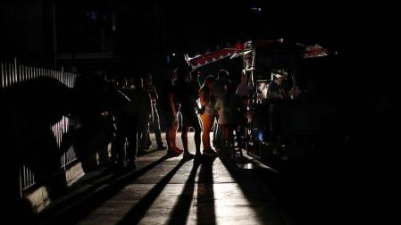 La luz vuelve a fallar en Venezuela en víspera de la protesta convocada por Guaidó