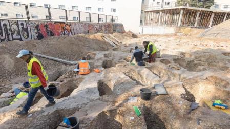 La necrópolis musulmana de Tudela saca a la luz 100 sepulturas “únicas”