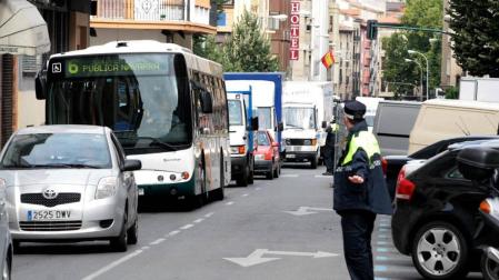 El Ayuntamiento actuará en los cruces del Ensanche e Iturrama para reducir el tráfico