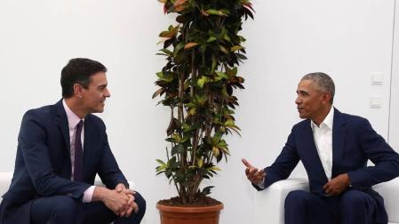 Sánchez y Obama abordan los retos de los jóvenes y la lucha por la igualdad