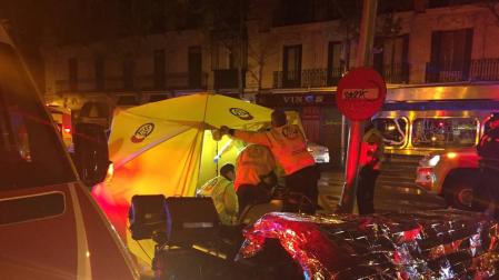 Muere un hombre de 44 años tras colisionar su moto con un semáforo en Madrid