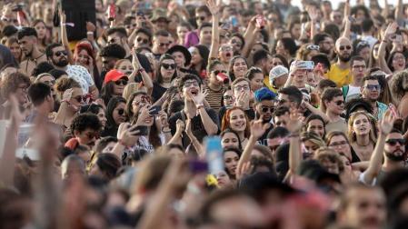Sao Paulo se rinde al rock indie de los británicos Arctic Monkeys