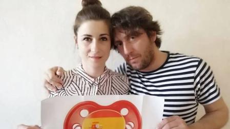 Una pareja de Pamplona, atrapada en Kiev con su hijo nacido por gestación subrogada