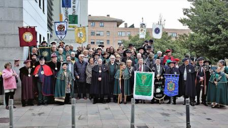 Villava relleno de cofradías