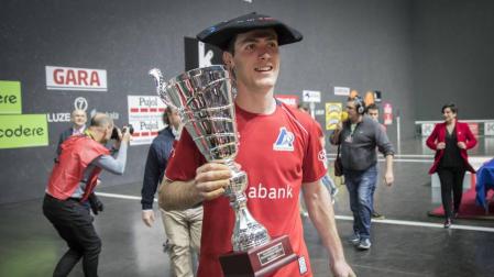 Elezkano II-Rezusta rompen los pronósticos y logran la txapela del Parejas