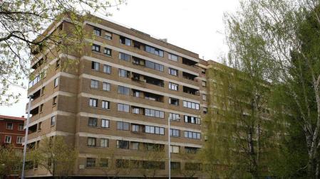Acude a la universidad para que dejen de hacer ruido unas estudiantes en Pamplona
