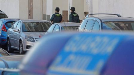 Hallan muerta y semidesnuda a una joven en un polígono de Torrevieja