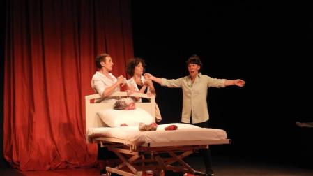 Tres actrices desnudan sus vidas en 'La lengua materna'