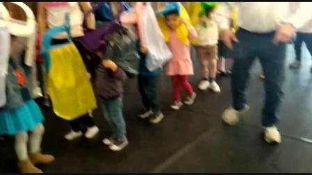 Pautas para aprender a bailar gigantes en Expofamily
